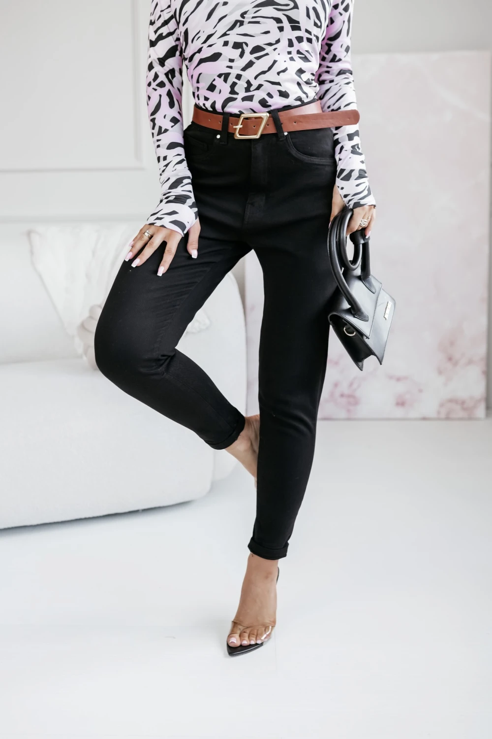 BLACK ELEGANCE JEANS